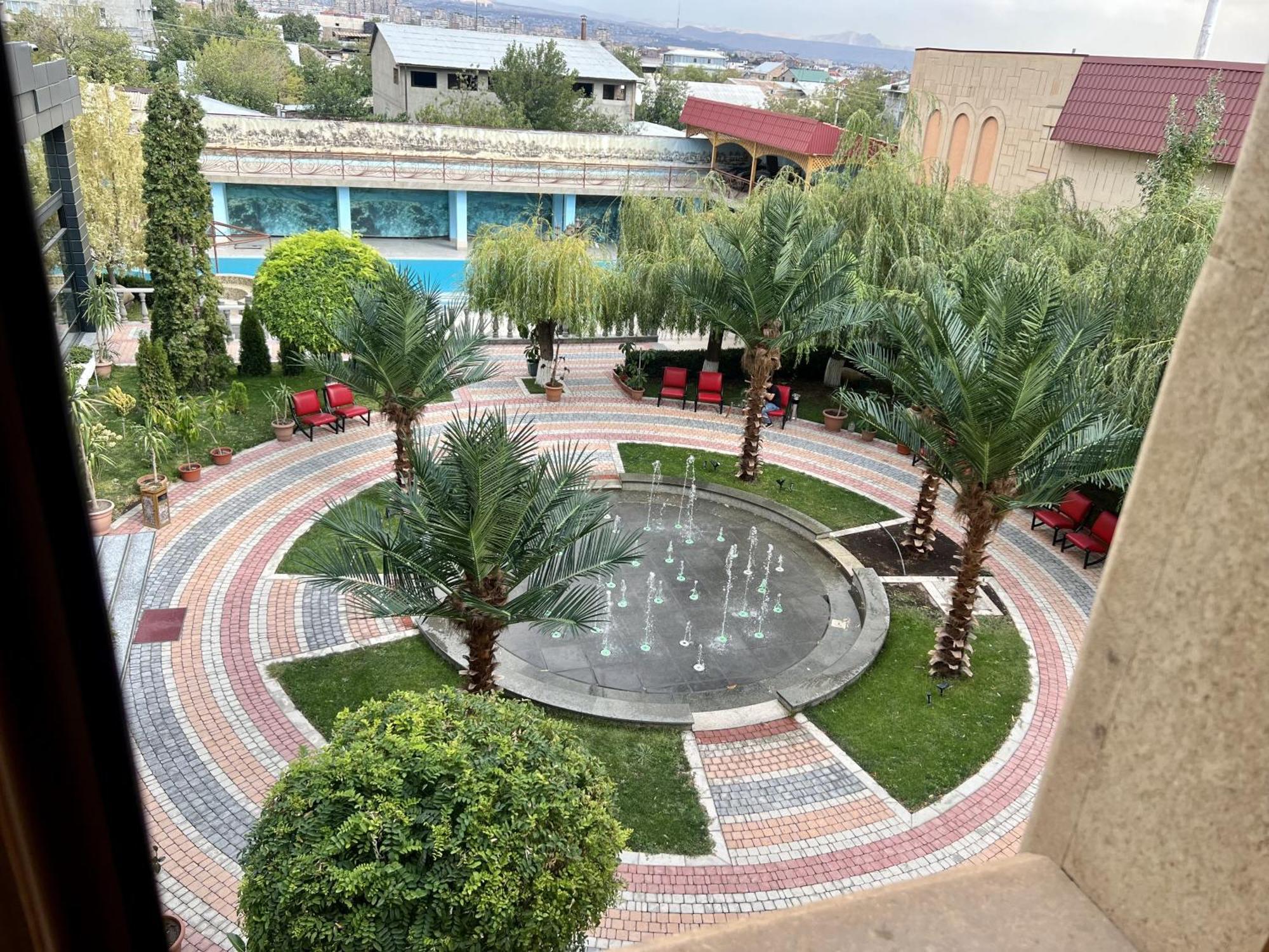 Armenian Royal Palace Jerevan Eksteriør billede