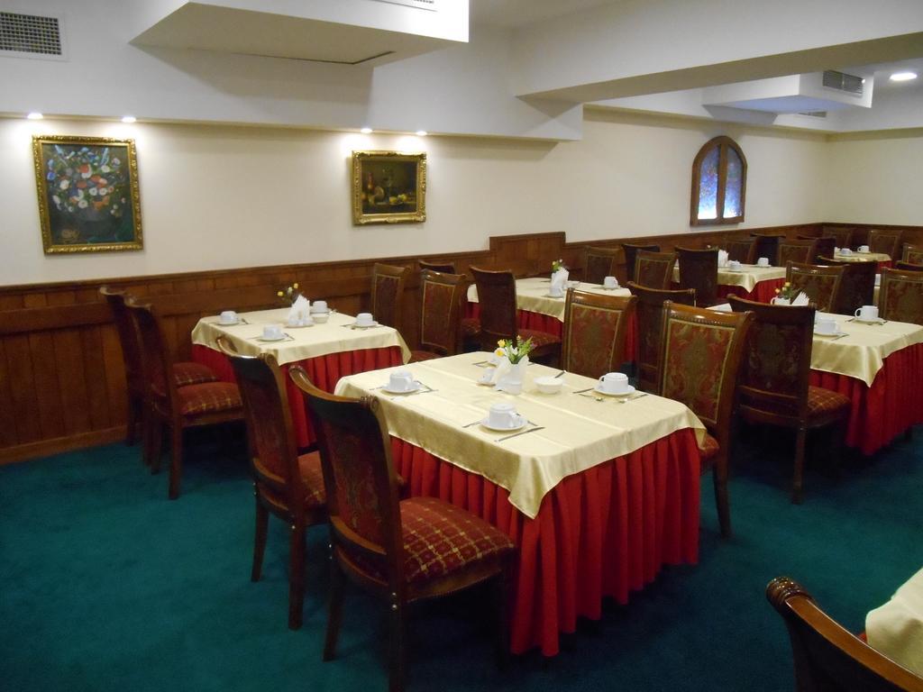 Armenian Royal Palace Jerevan Eksteriør billede