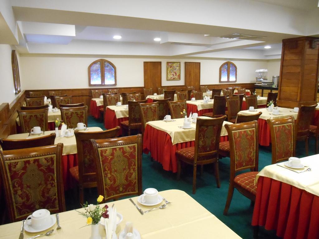 Armenian Royal Palace Jerevan Eksteriør billede